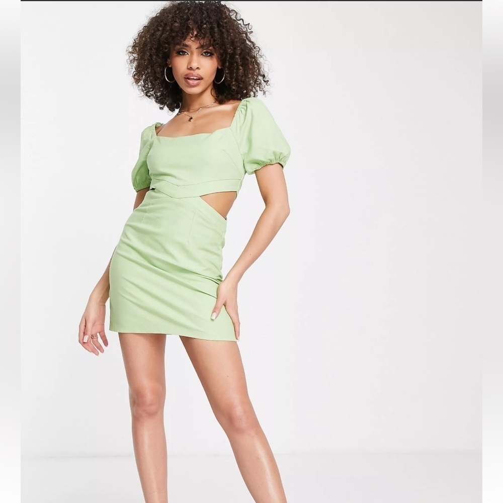 NWT Ruby Sees Green Puff Sleeve Cut Out Dress Size 2